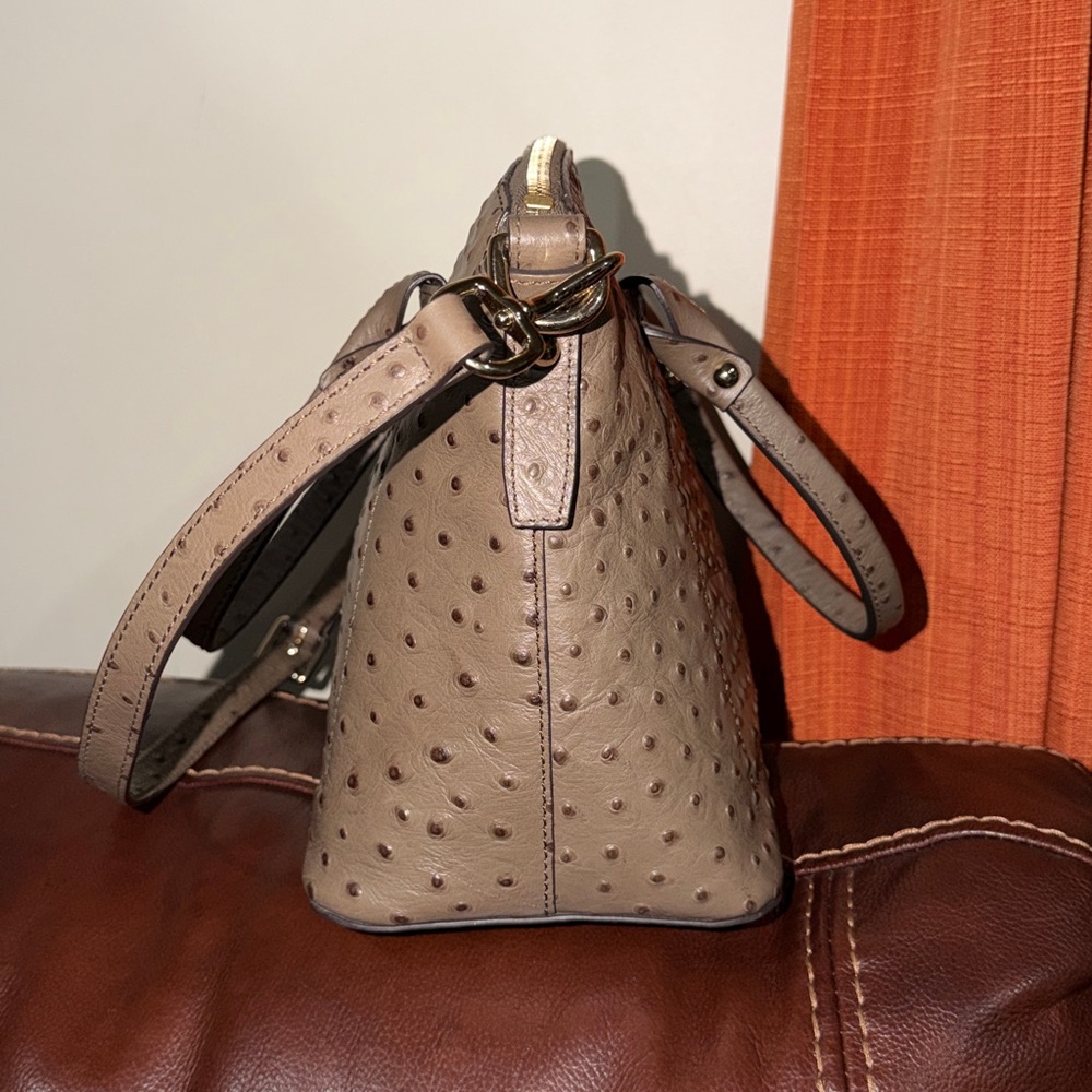 SOLD🔥🔥🔥Dooney & Bourke Ostrich Domed Grey Leather Satchel Handbag Shoulder Bag - Picture 4 of 13